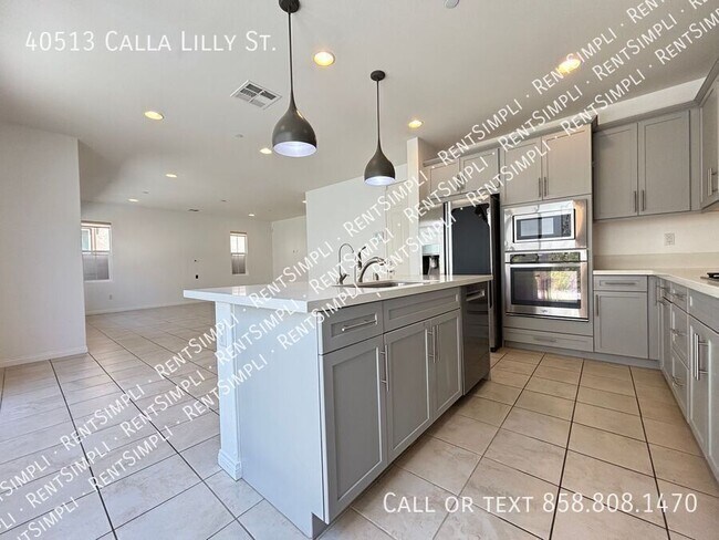 Building Photo - 40513 Calla Lilly St
