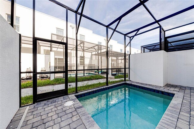 Building Photo - 633 Trikomo Dr