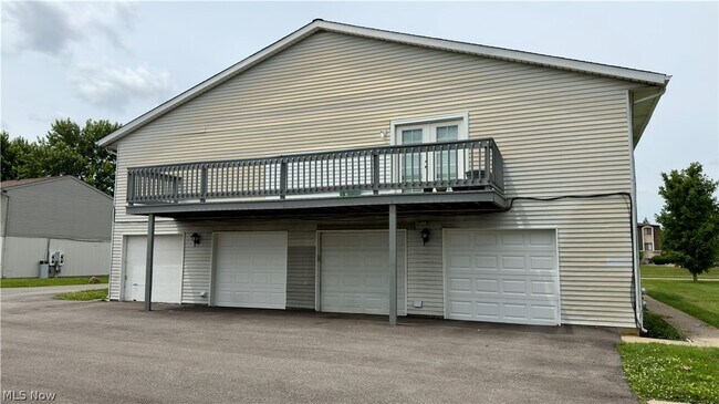 Building Photo - 229 Brunswick Dr