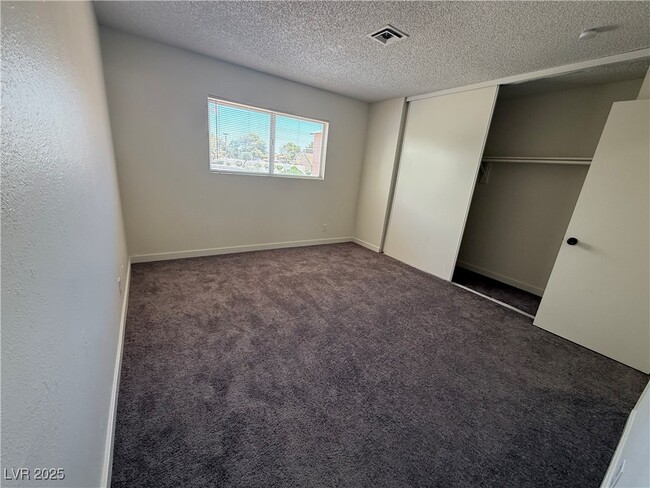 Building Photo - 5208 Greene Ln