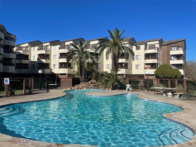 Building Photo - 6107 Snug Harbor Blvd