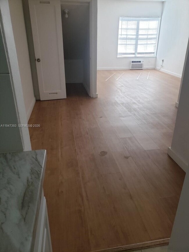 Building Photo - 1614 Drexel Ave