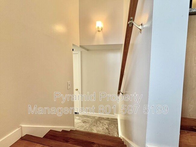 Building Photo - 3894 W Marcus Rd