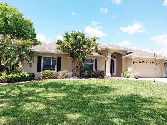 Building Photo - 4031 Santa Barbara Dr