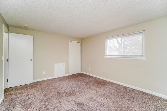 Building Photo - 2656 Mellowbrook St