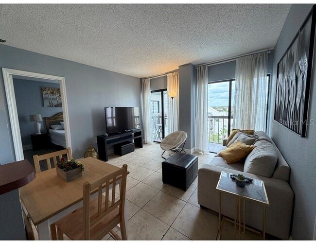 Building Photo - 6165 Carrier Dr