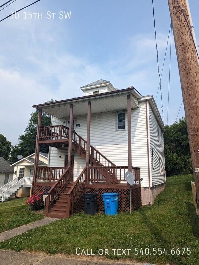 Primary Photo - 30 15th St SW