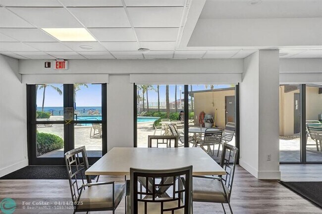 Building Photo - 3800 Galt Ocean Dr