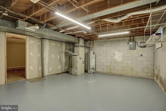 Building Photo - 32 Wilfred Ct