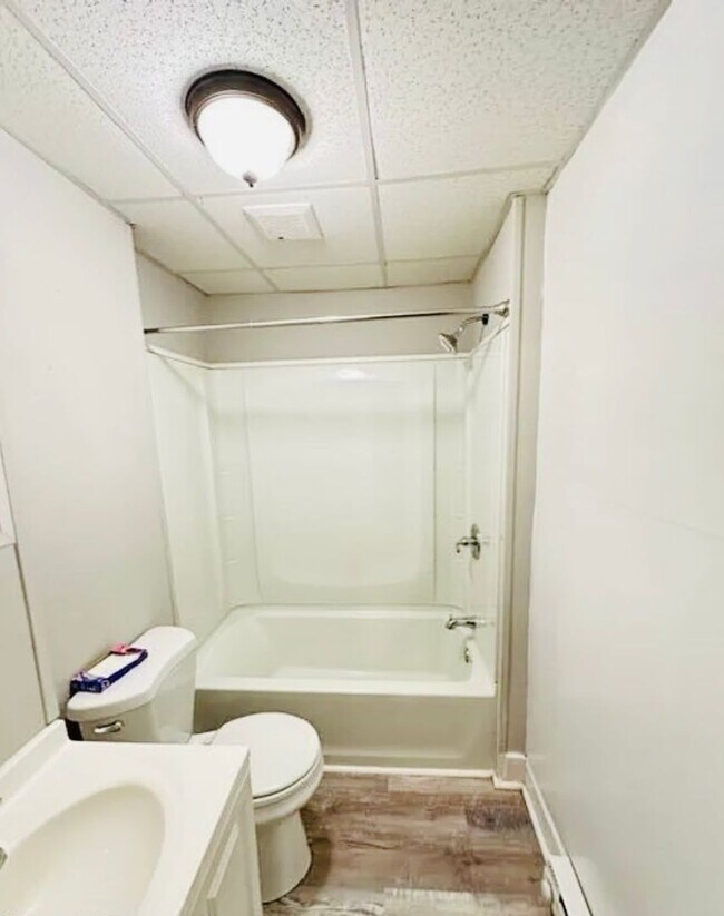 Building Photo - 59 Ontario St