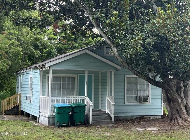Primary Photo - 2407 14th Ave