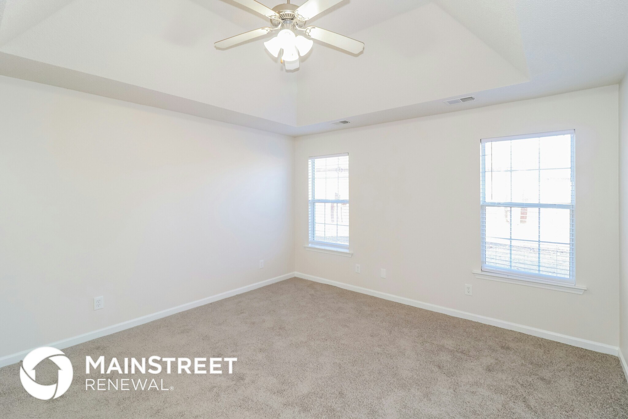 Building Photo - 5890 Carrel Cove