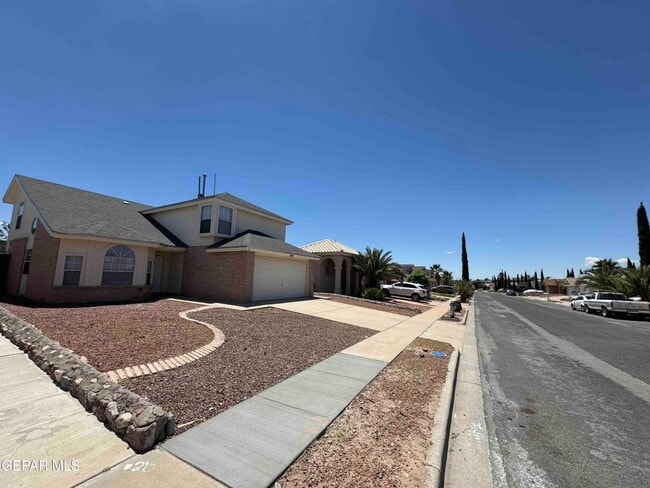 Building Photo - 7448 Plaza Taurina Dr