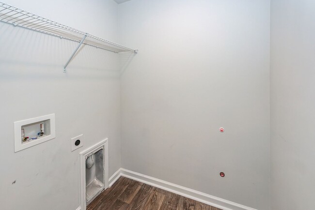 Building Photo - 4 Bedroom 2.5 Bath Home in Cane Bay Planta...