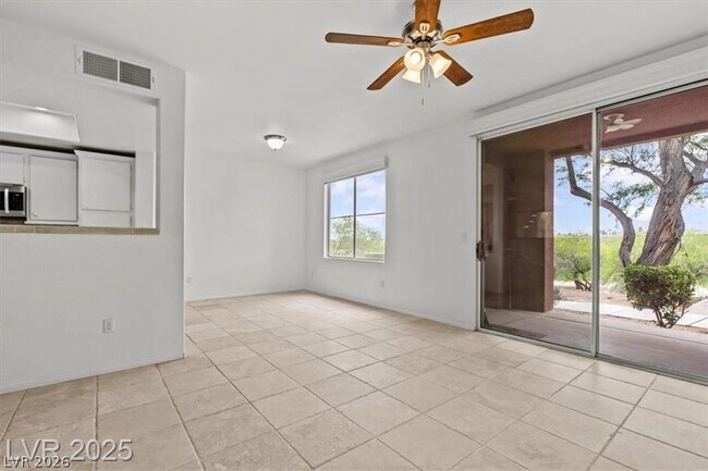 Building Photo - 664 Peachy Canyon Cir