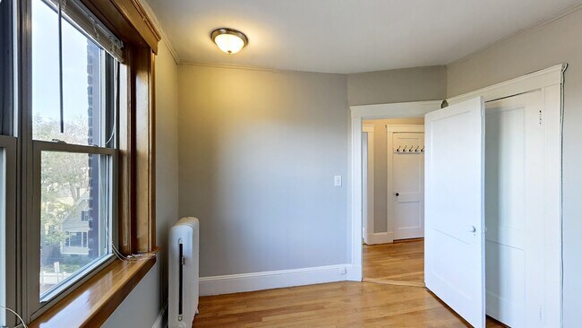 Building Photo - 99 Hancock St