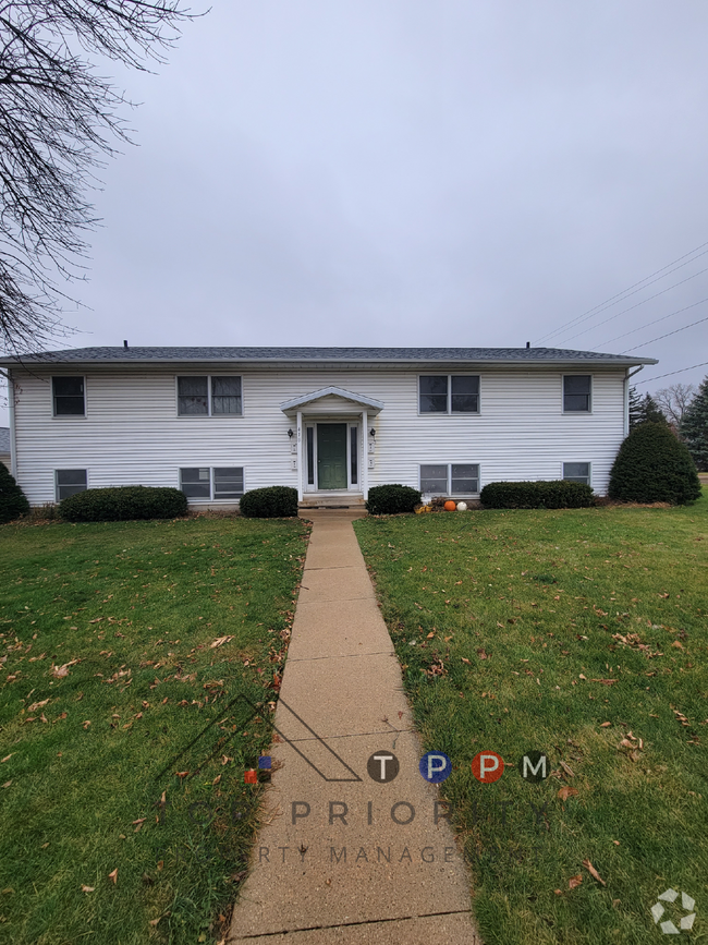 Building Photo - ** WINTER MOVE IN SPECIAL **
2 Bedroom | 1...