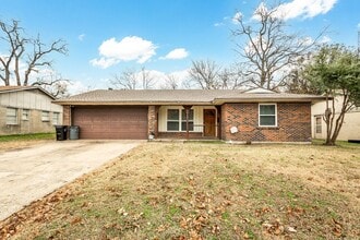 Building Photo - 3532 Antilles Dr