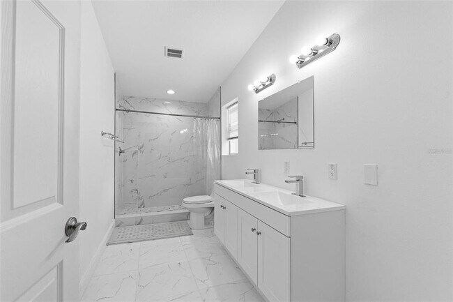 Building Photo - 6847 Woodsman Dr