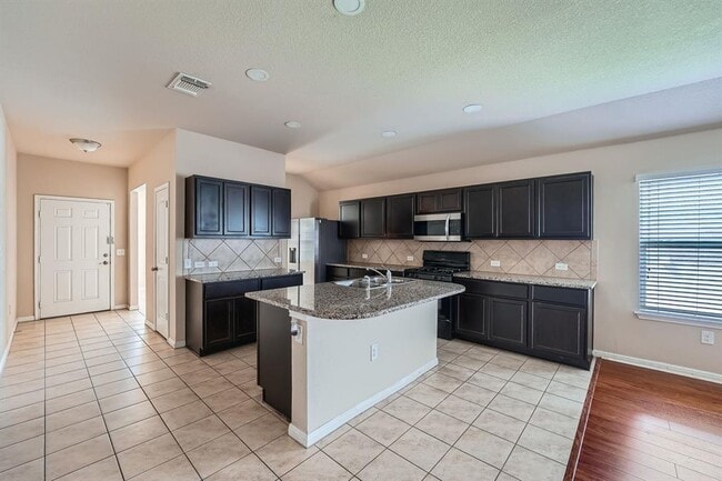 Building Photo - 11216 Dawes Pl
