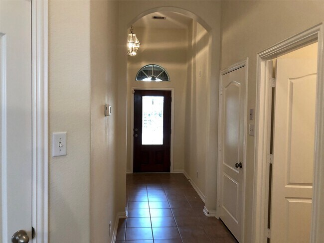 Building Photo - 2519 Horned Owl Dr