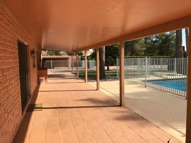 Building Photo - 12018 N Hayden Rd