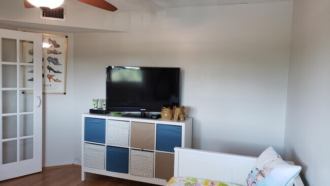 Building Photo - 3755 Via Poinciana