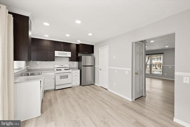 Building Photo - 12263 Granada Way