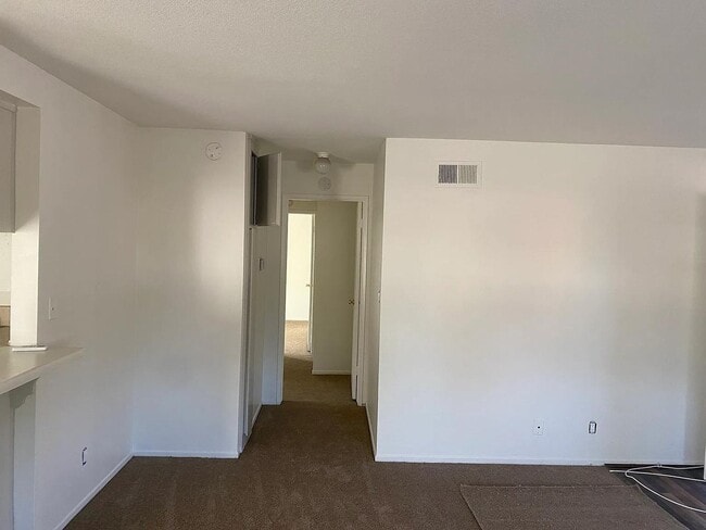 Building Photo - Brookshire Triplex