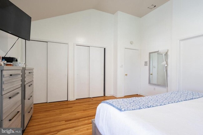 Building Photo - 9308 Canterbury Riding