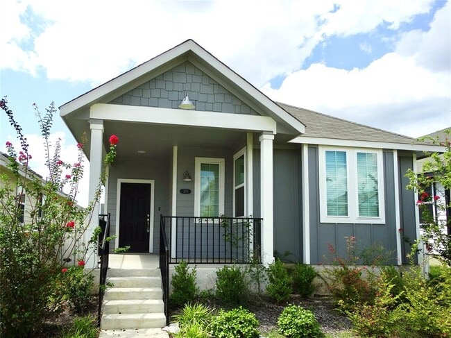 Building Photo - 370 Hortus Dr