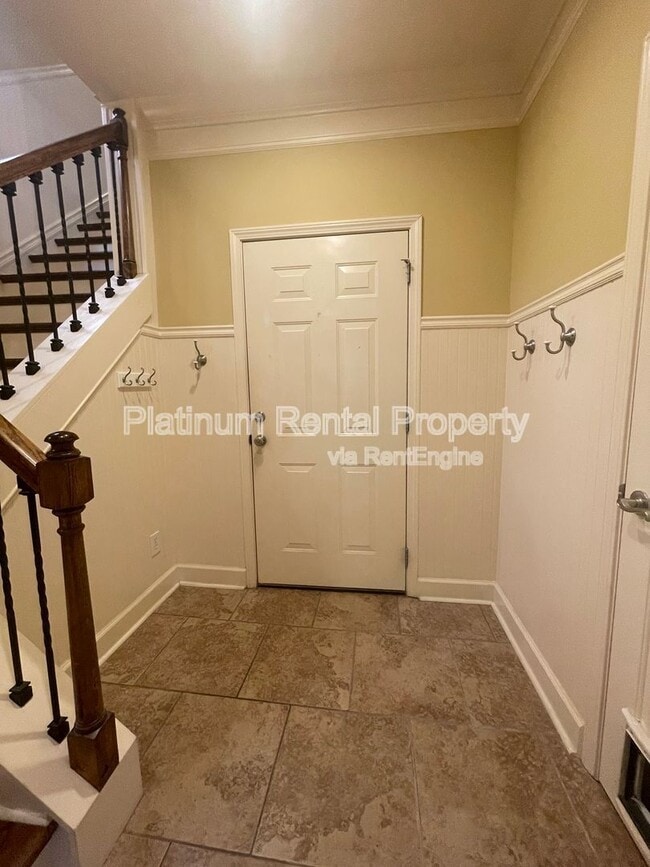 Building Photo - 1460 Wembley Ct NE