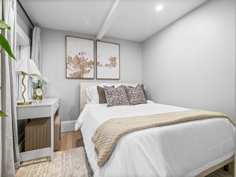 Building Photo - 1212 Broadway