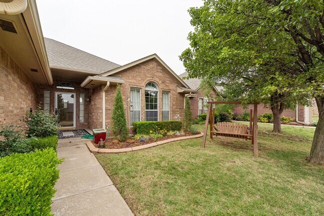Building Photo - 2725 Blue Quail Pass