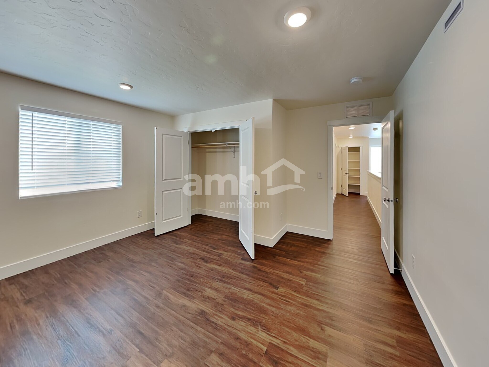 Building Photo - 1515 W Afton St