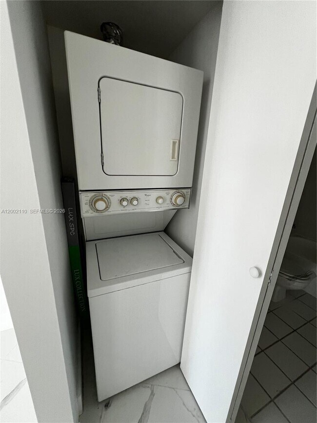 Building Photo - 3300 NE 192 St