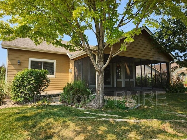 Building Photo - 157 Beacon Way