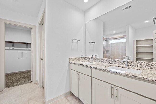 Building Photo - 4903 Pne Hvn Ln