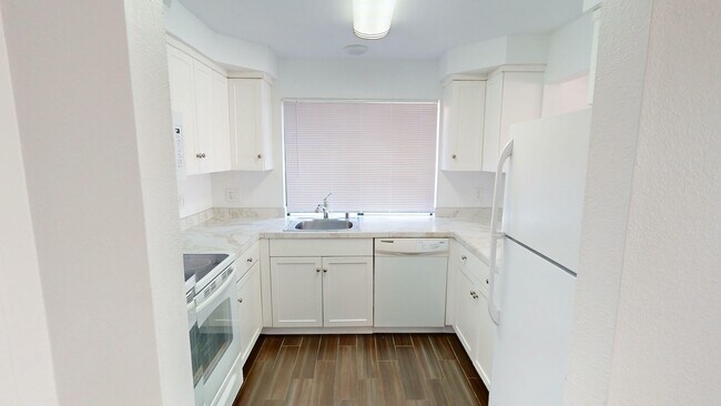 Building Photo - 1755 Novato Blvd