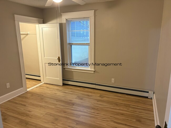 Building Photo - 161 Farm St