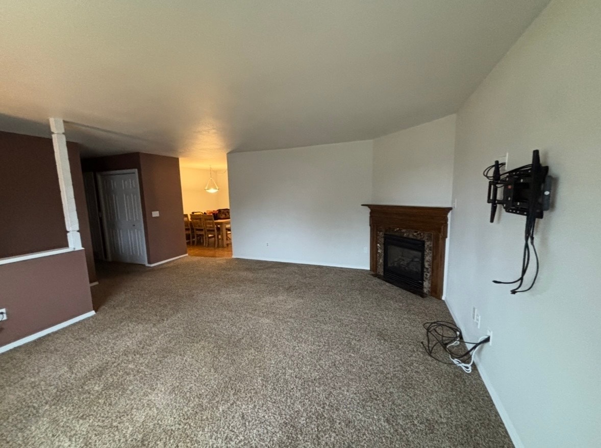 Building Photo - 3227 Lynn Ave