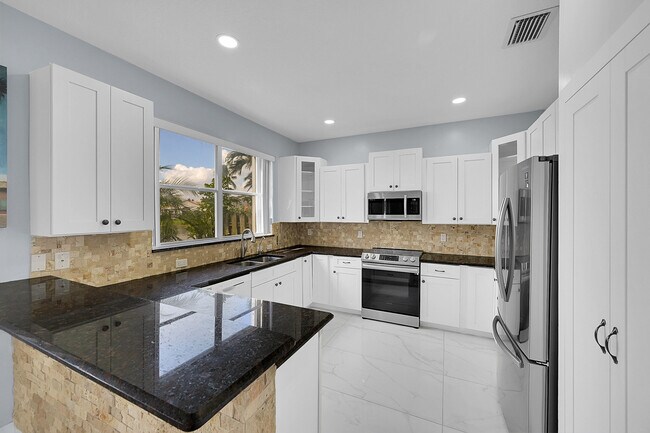 Building Photo - 7306 Michigan Isle Rd