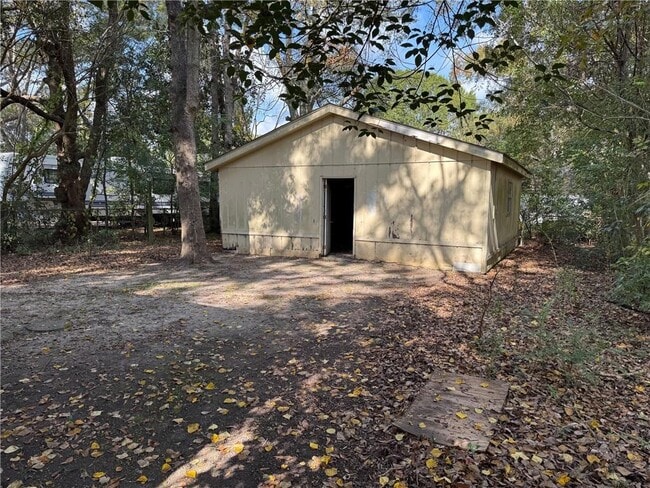 Building Photo - 102 9th Ave