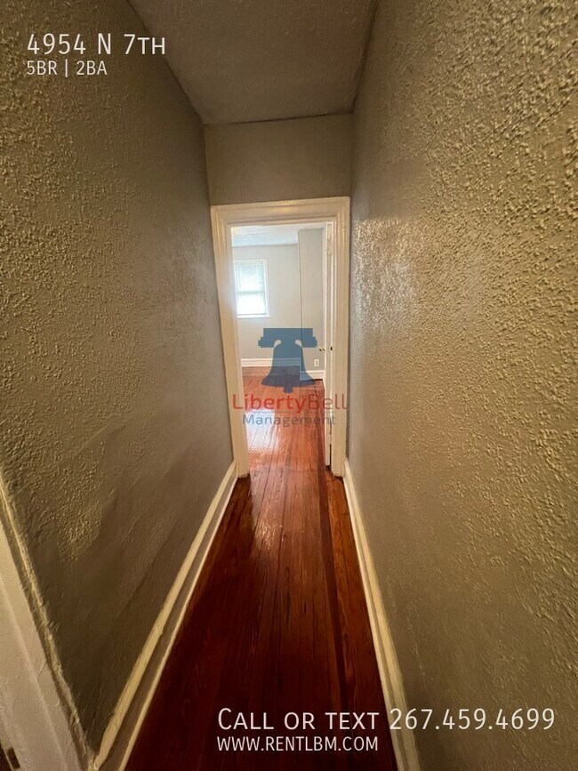 Building Photo - 4954 N 7th-