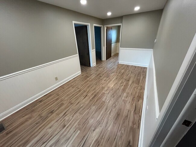 Building Photo - 7709 SR 23