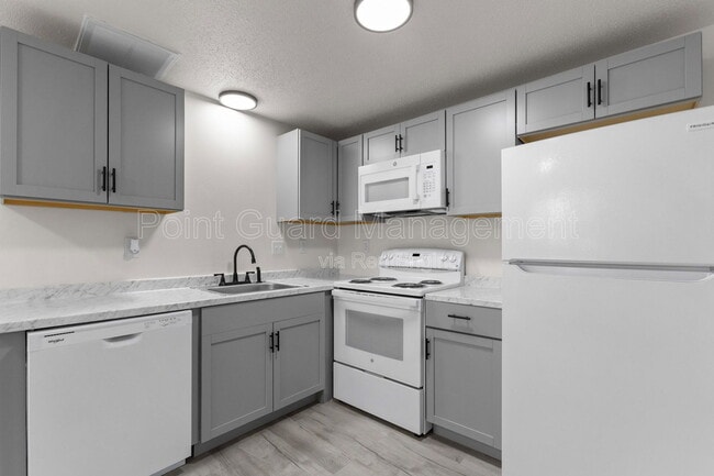 Building Photo - 1810 S Cleveland Ave