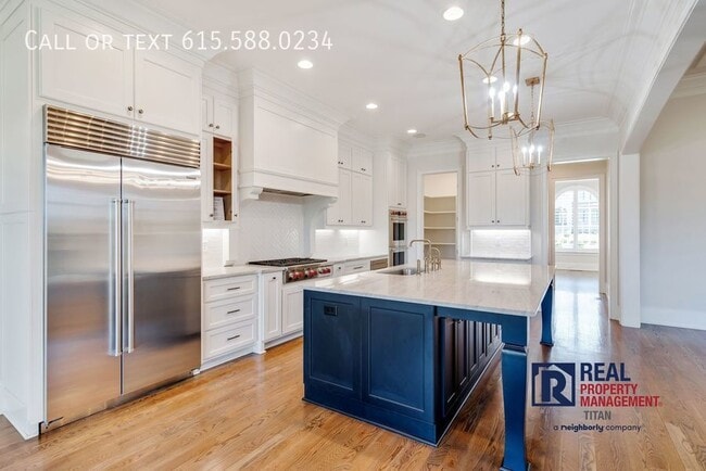 Building Photo - 9220 Lehigh Dr