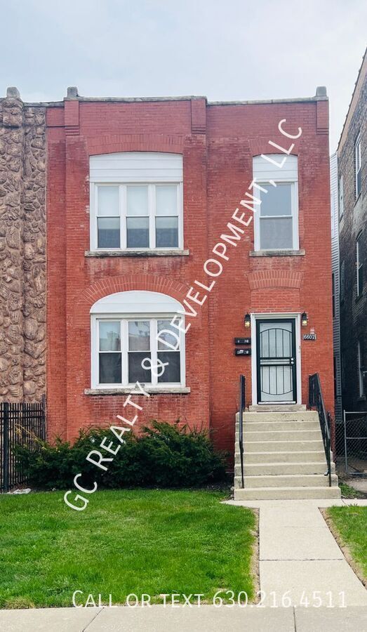 Primary Photo - 6607 S Ellis-Unit 2