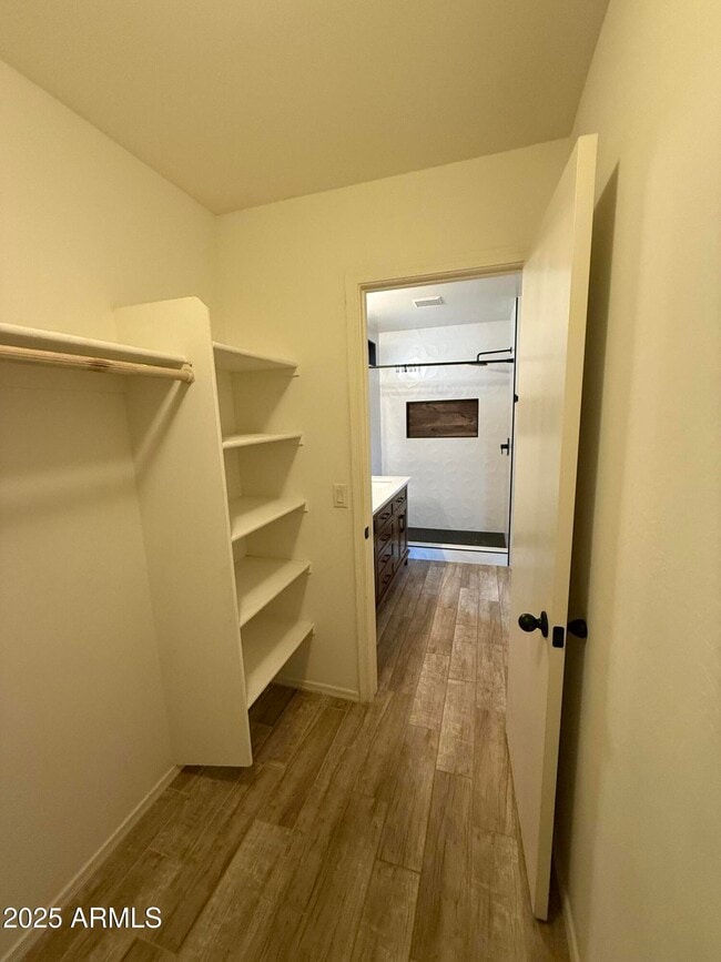 Building Photo - 5418 W Jessica Ln