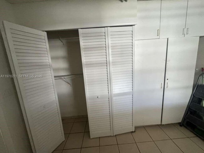 Building Photo - 252 NW 48th Pl